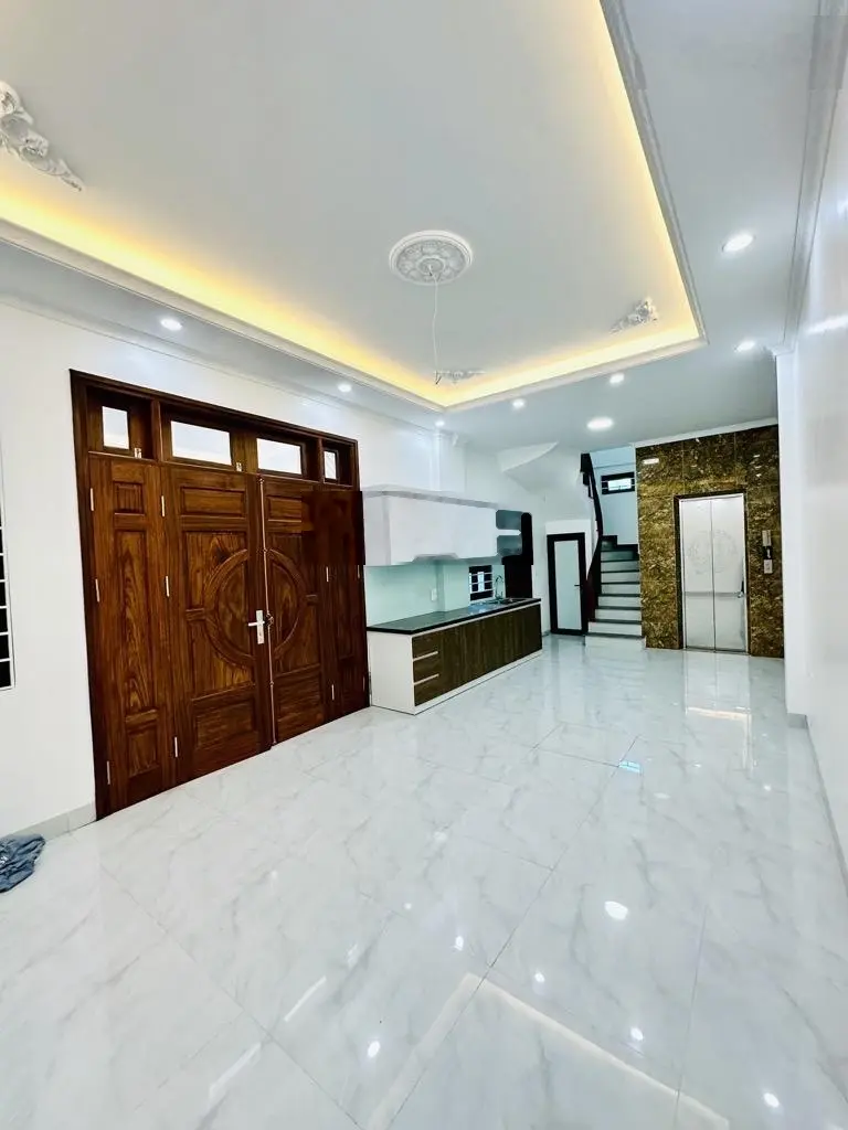 Bán NR đẹp, 40m2, 8,4 tỷ, 4PN, 4WC tại An Dương Vương, Phú Thượng, Tây Hồ, Hà Nội