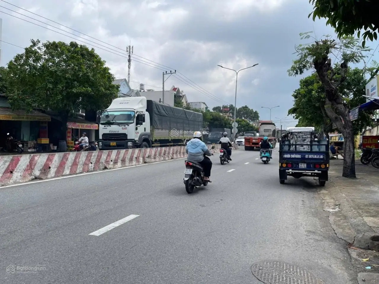 Kẹt tiền bán lô đất mặt tiền Bình Nhâm 90 DT 177m ngay nhà thờ Lái thiêu cách chợ Lái thiêu 2km