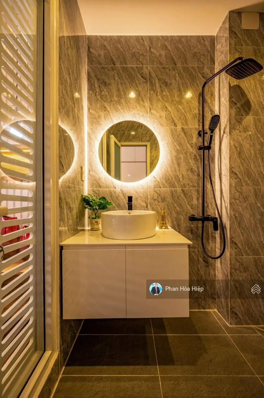 Bán gấp MT đường Hậu Giang, Quận 6, 120m2, 4 tầng BTCT, 5PN, 5WC, sân thượng, tiện KD đa ngành