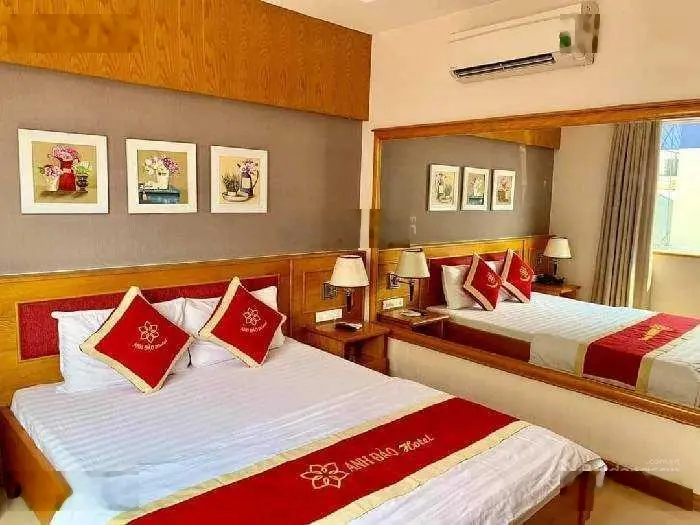 Gấp bán hotell 7 tầng có hầm ngay mặt tiền đường số 7 dòng tiền ổn định 120tr/tháng