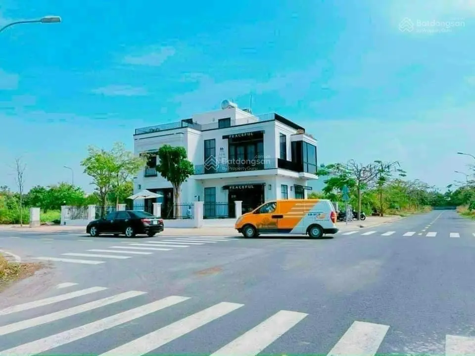 Bán đất 300m2 tại Long Phước, cổng sân bay Long Thành, thổ cư công chứng liền, bán 5 tỷ