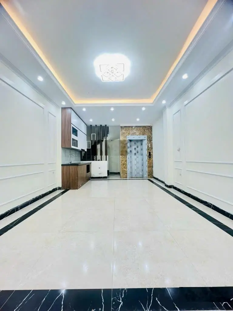 Siêu rẻ-6 tỷ có ngay nhà mới-42m2-6T-Lô góc 2 thoáng-Thang máy-Gara-Ôtô vào nhà-Tây Mỗ-Nam Từ Liêm