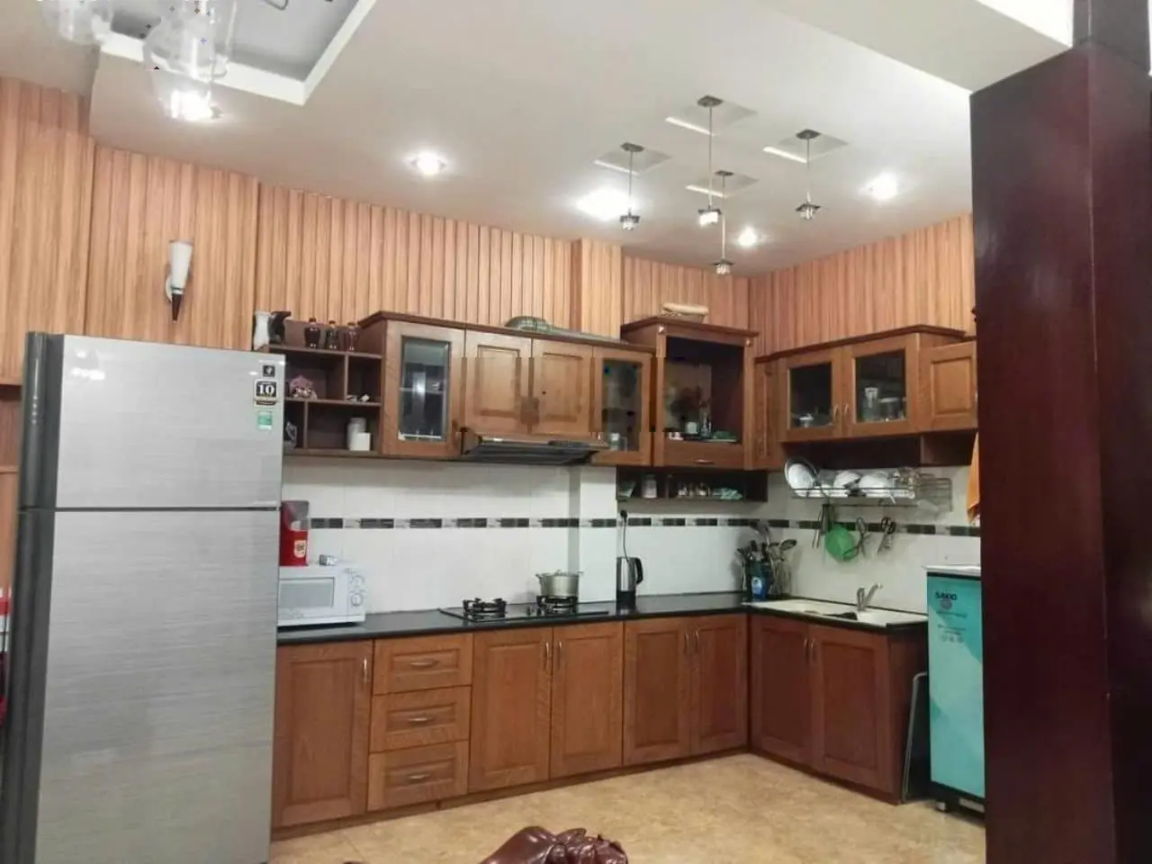 Chào bán nhà 3 tầng kiểu biệt thự. Điện Biên Phủ - Thanh Khê- Đà Nẵng - DT 201,3m2, ngang 12m