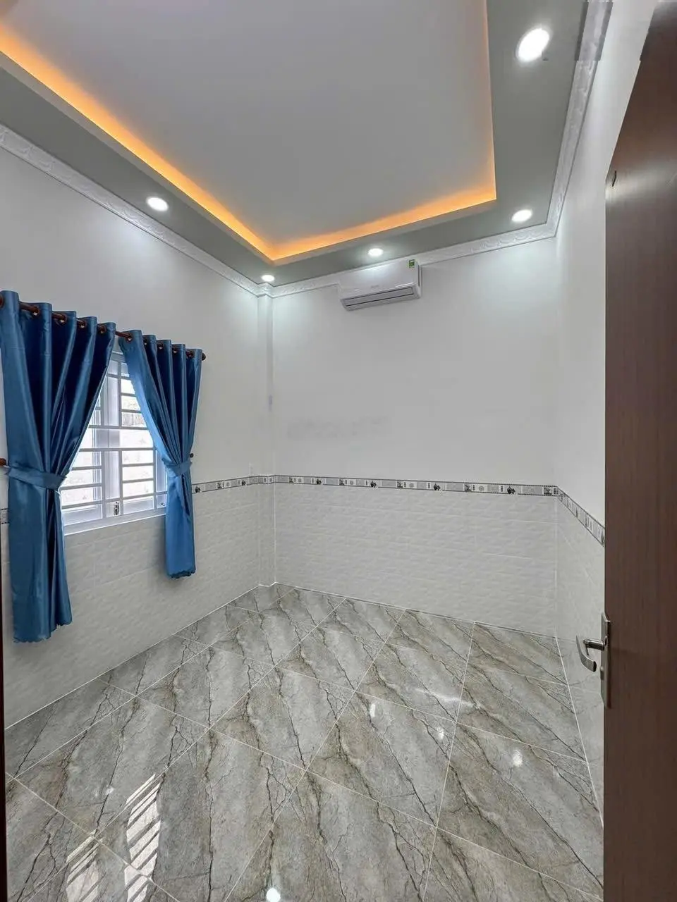 Bán nhà Bình Tân, An Lạc, tại Hồ Ngọc Lãm, 1,35 tỷ 80m2, 3PN, 2WC, đầu tư hỗ trợ cho thuê giá tốt