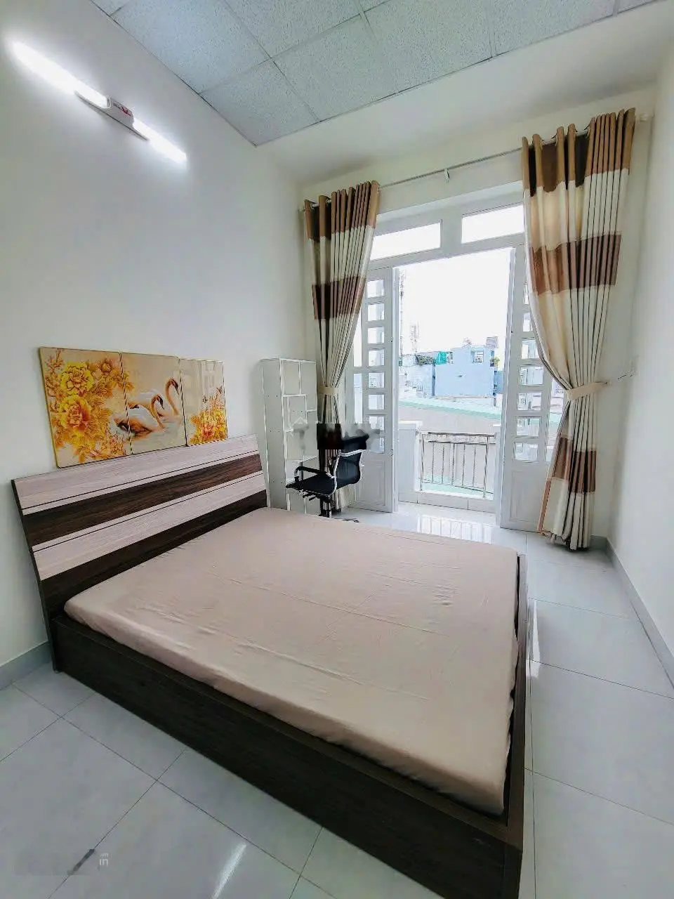 Bán nhà Quận 8. (DTSD 70m2), 3 lầu, pháp lý chuẩn, mới đẹp, gần chợ, trường học, nhỉnh 2tỷ