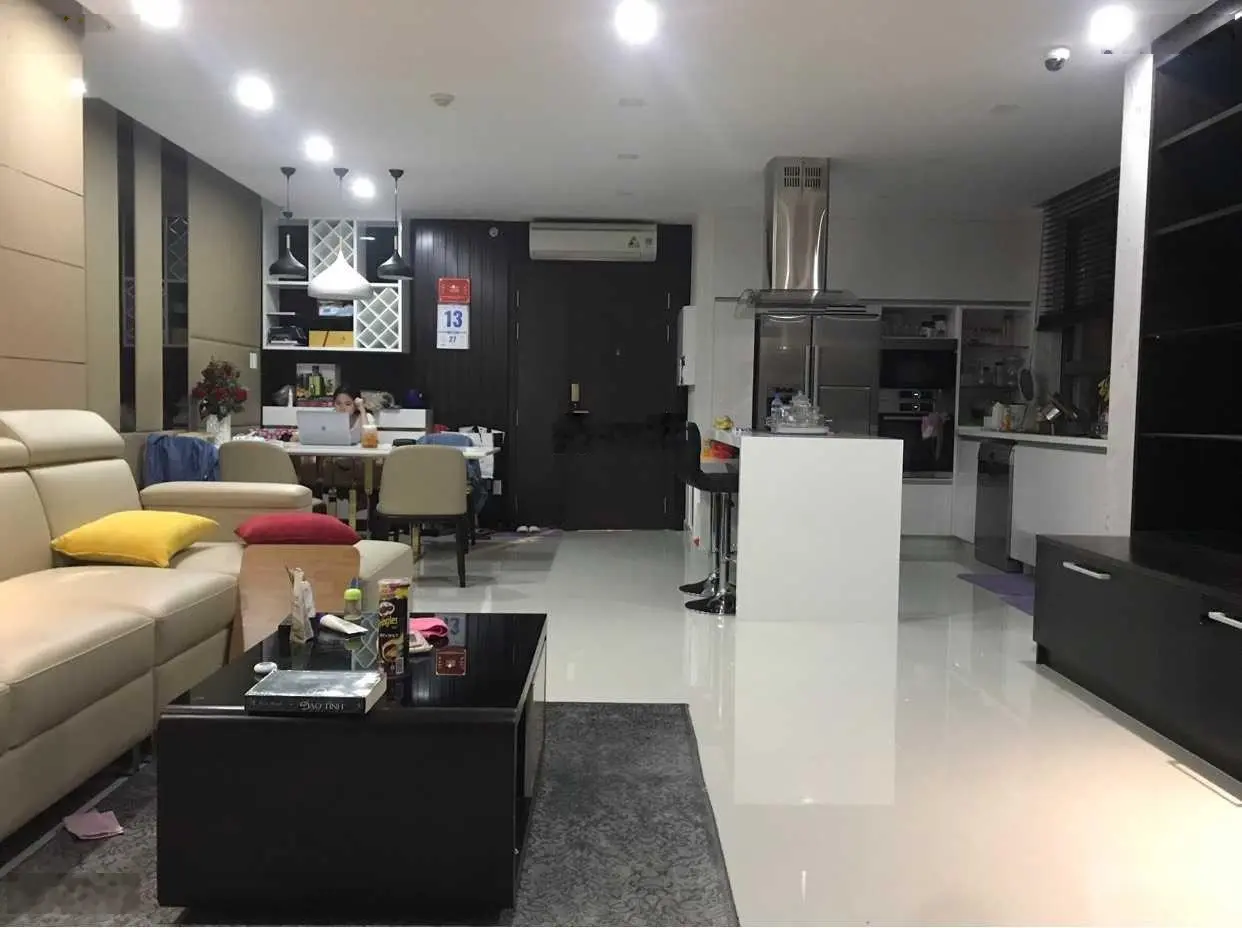 Bán căn hộ tại chung cư Lucky Palace, Quận 6, 88m2, 3pn, giá 4.5 tỷ. LH: 0933 722 *** Kiểm