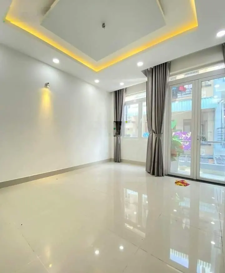 Chủ định cư, bán nhanh nhà Đ. Lê Ngô Cát - P.6 - Q.3. Giá tốt 68m2, đang cho thuê 26 triệu