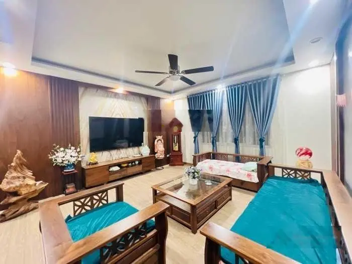 Bán nhà mặt phố Trung Văn, 80m2, 6 tầng, 6m mặt tiền, thang máy, ô tô vỉa hè, tặng full nội thất