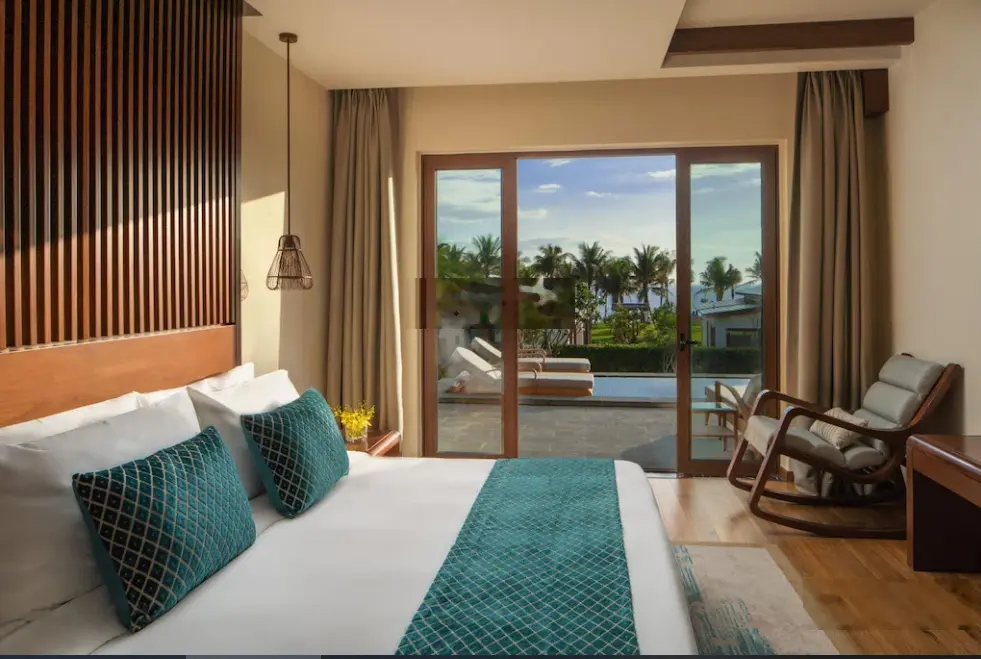 Hàng hiếm tại Cam Lâm - biệt thự Movenpick Cam Ranh 2pn tặng căn hộ full nội thất chỉ 16,5ty