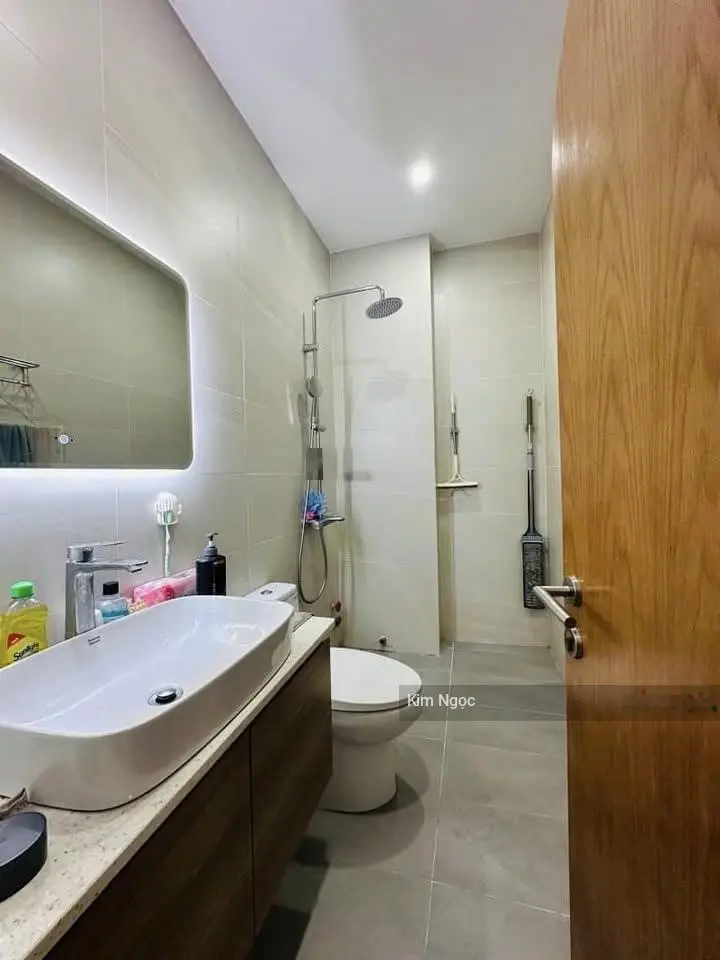 Bán nhà mặt phố Hưng Long, 80m2, 4PN, 3WC, Bình Chánh giá cực chất