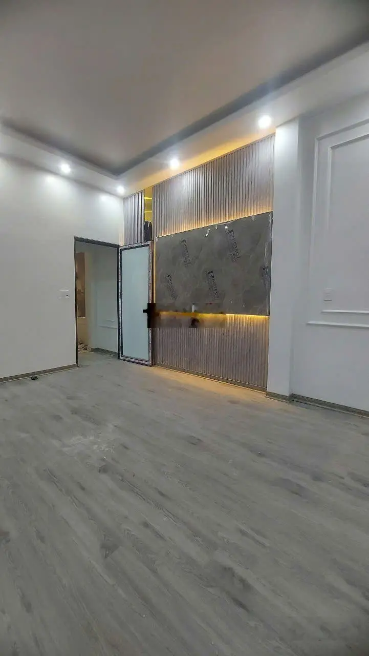 Bán nhà riêng phố Đình Đông, 3,2 tỷ, 45m2, 4PN, 3WC, pháp lý đầy đủ