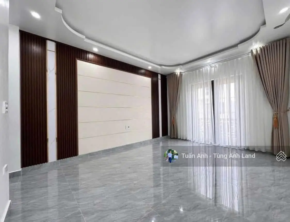 Nhà 5 tầng 60m2 Xây Mới có thang máy tuyến 2 Lê Hồng Phong.