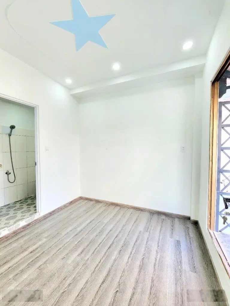 Bán gấp nhà riêng Lẻ Đình Cẩn, BTân, 40m2, 2T mới ken, hẻm xe hơi, chỉ nhỉnh 2 tỷ..