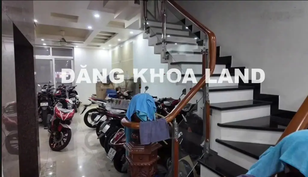 Ngộp bán gấp nhà 4 tầng phường An Bình ngang 5m vuông vức thích hợp kinh doanh giá chốt tốt