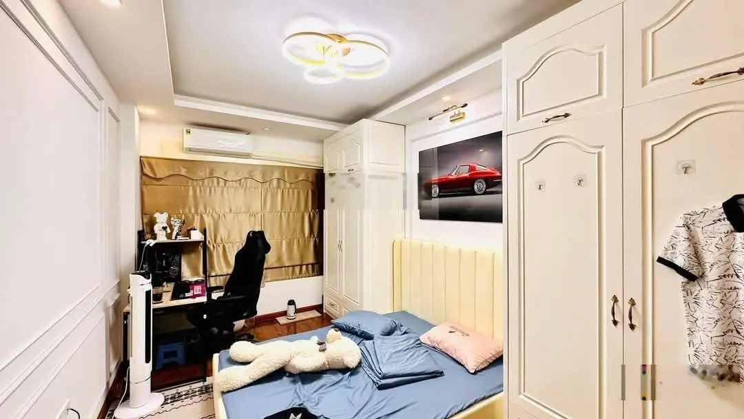 Hàng đẹp! Văn Cao, ngõ 3 gác tránh, 25m ra phố, thoáng, thông tứ tung, 36.8m2*5T