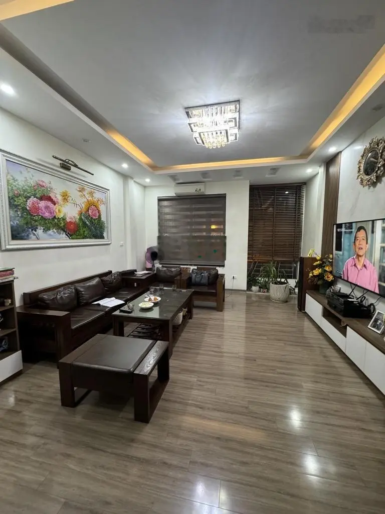 Bán nhà phố Nguyễn Xiển, Thanh Xuân, chốn an cư lý tưởng, nơi phong thủy tốt, dt: 50m2 giá: 17,9 tỷ