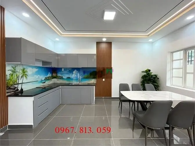 Nhà đường thông Thạnh Xuân 24, DT:8x8M, Trệt, 1Lầu, 2PN, P/thờ, SX may