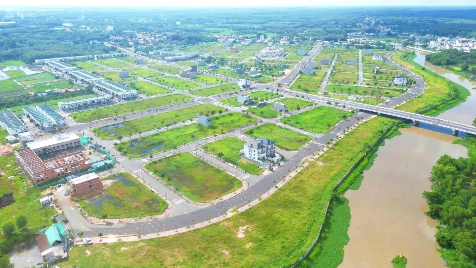 Chính chủ gửi bán gấp nền đất chỉ 1 tỷ bao phí dự án Mega City