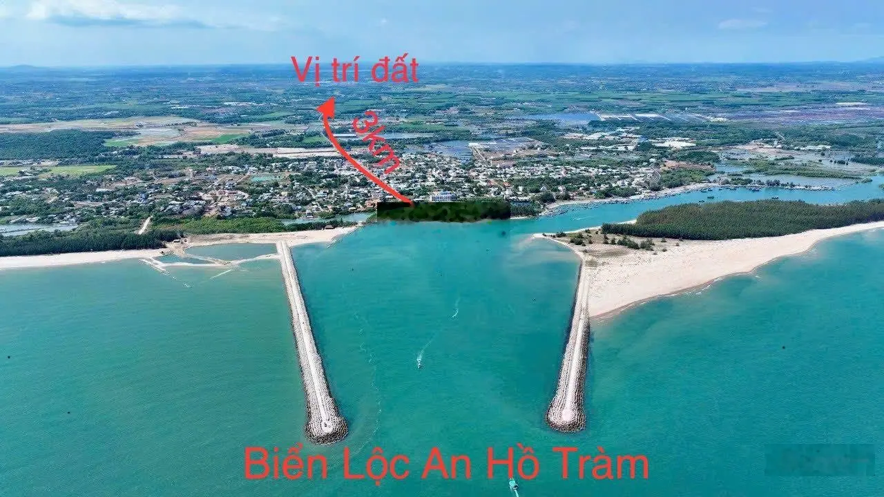 Chính chủ bán lỗ 445.5m2. Thổ cư 100m2. Đối diện sân bay Lộc An Hồ Tràm. Cách biển Lộc An 3Km