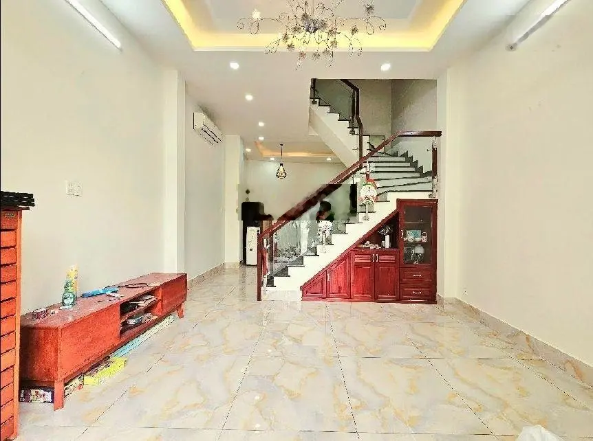 Nhà trường thạnh, quận 9. 54m2. 4 tầng. đường nhựa 7m. nhà mới, đẹp ở ngay. khu phân lô. chỉ 4,6 tỷ