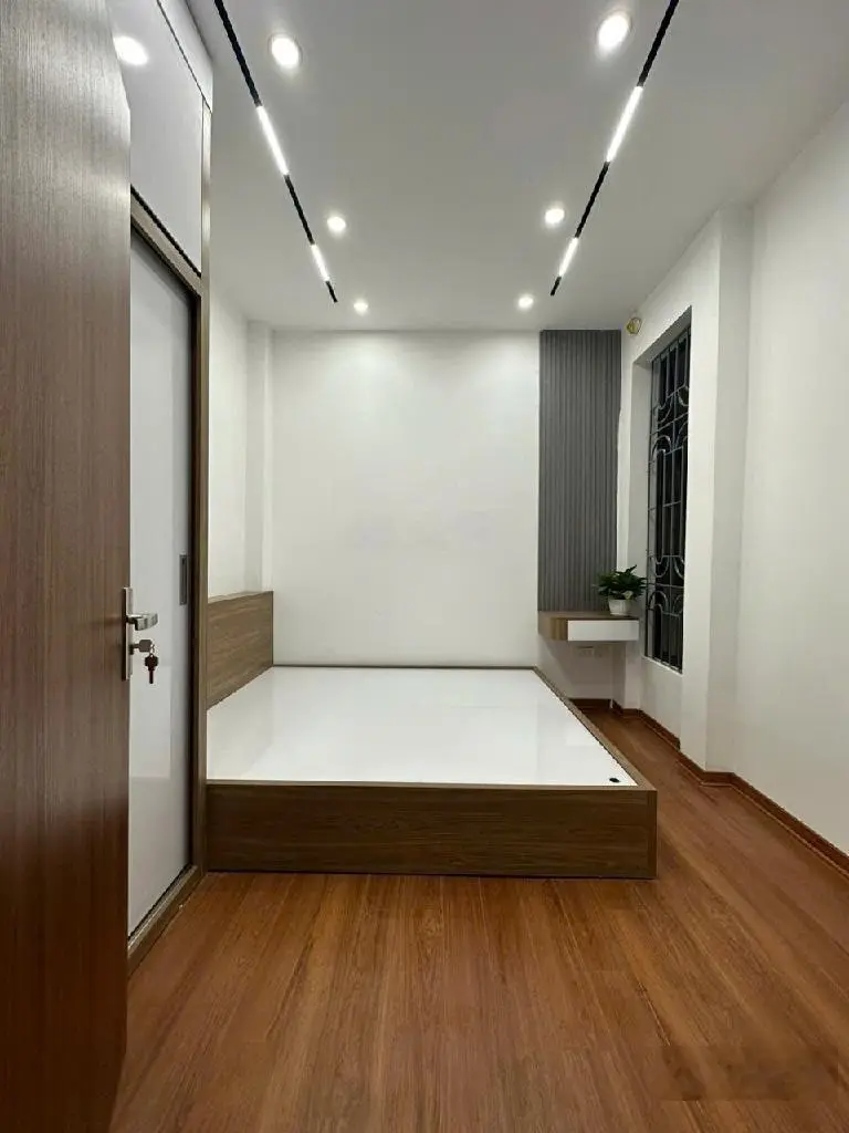 Bán nhà phố Mỗ Lao, 25m2 - 5 tầng - full nội thất, chỉ hơn 4 tỷ - ô tô qua nhà - nội thất nhập khẩu