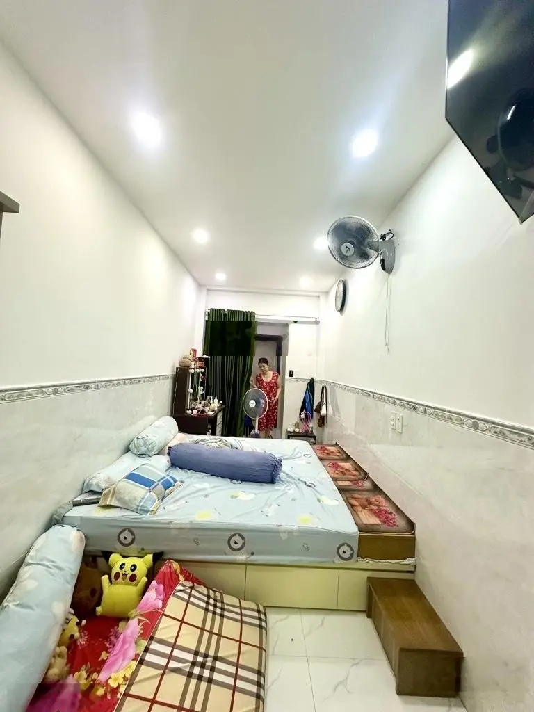 Nhà xinh, nở hậu, không LG - Cách Mạng Tháng 8 - 36m2, 4 tầng - nhỉnh 4 tỷ