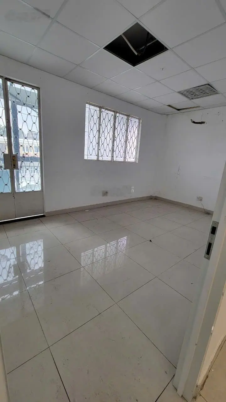 Siêu phẩm - bán nhà 3 lầu (5.2x21m) mặt tiền Kha Vạn Cân, P.Linh Tây, TP.Thủ Đức - ngay chợ Thủ Đức