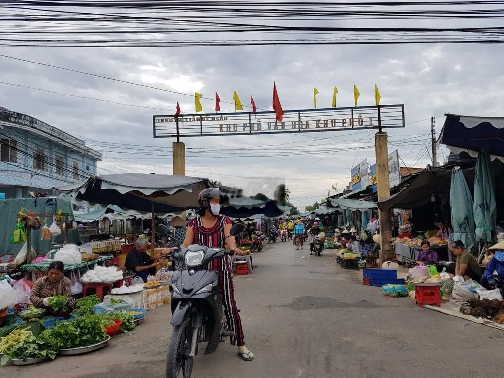 Chính chủ ngộp bán miếng đất ngay chợ long giang giá 470tr