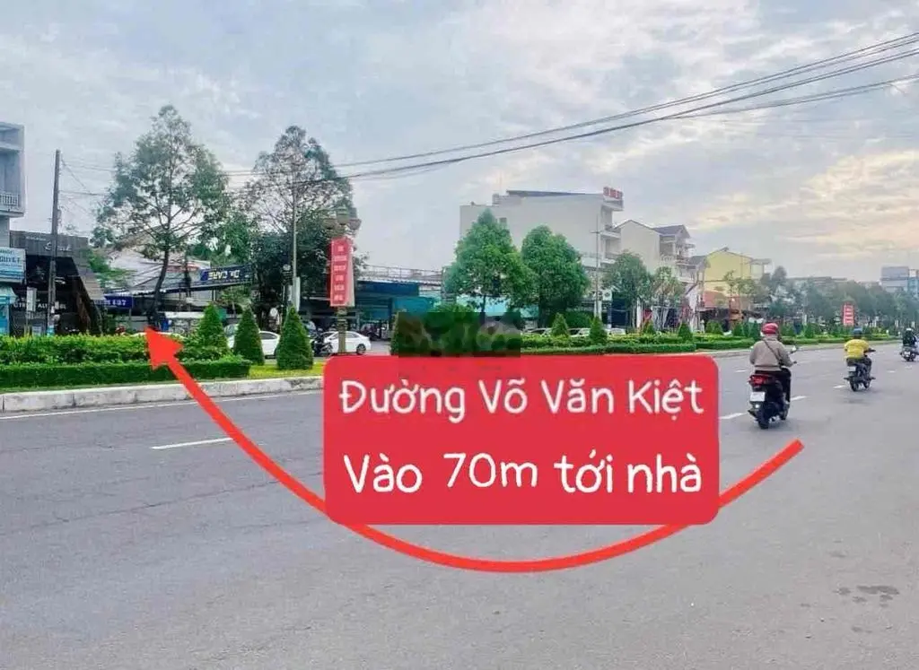 Nhà lầu hoàn công, cách đường Cao đẳng Y Tế và ST Lotte 500m