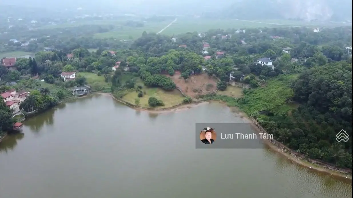 Cần chuyển nhượng lô đất bám mặt hồ, tay chạm nước tại: Lương Sơn, Hoà Bình