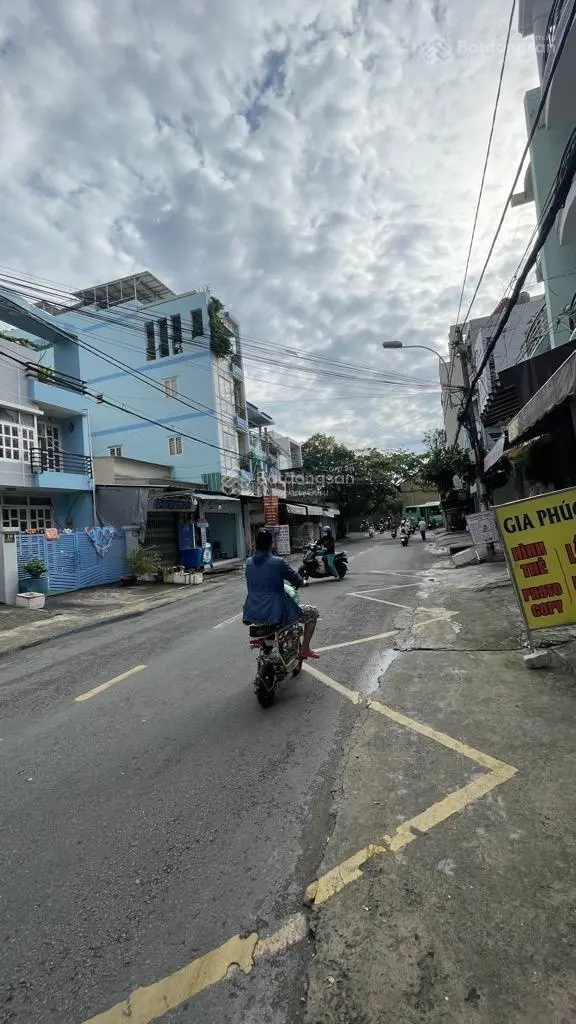 Bán nhà mặt tiền đường Số, ngay chợ Tân Quy, Quận 7, 4x18 - 3 tầng giá 17,5 tỉ đang cho thuê 25tr