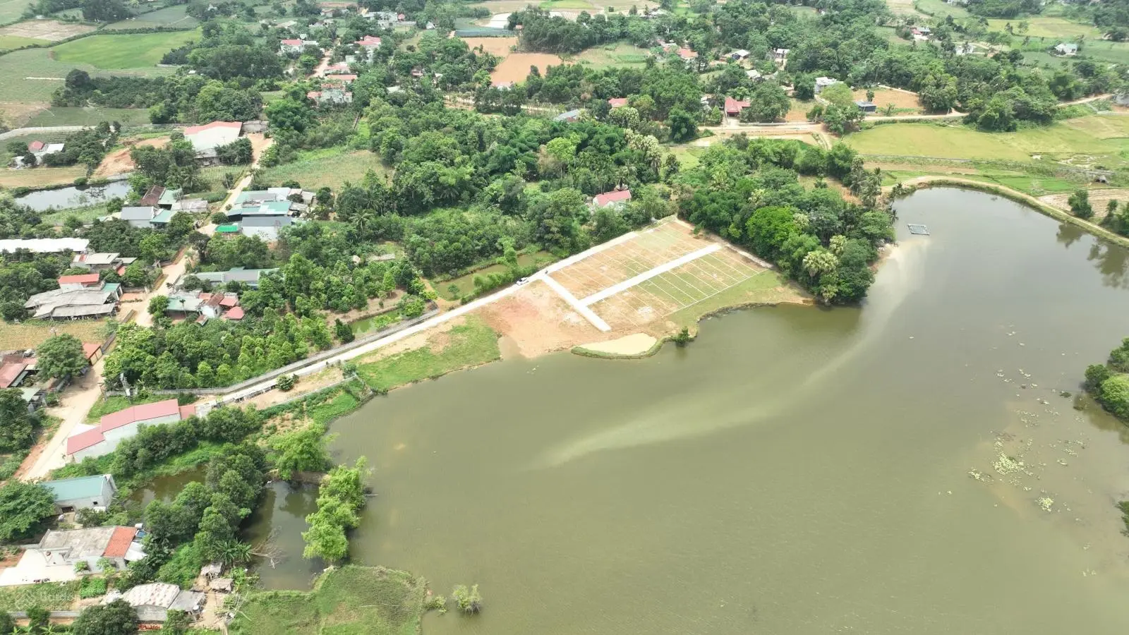 Còn 5 lô đất view thẳng hồ Minh Tiến 133m2 sẵn sổ từng lô bao phí giá 199 tr/lô (bao phí A-Z)