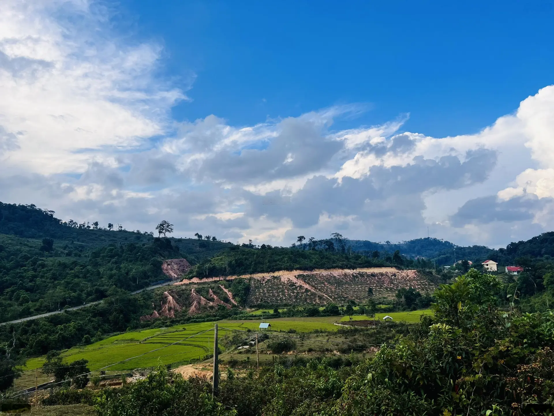 Bán đất Măng Đen, Kon Plông, Kon Tum. Cách TT chỉ 3km, giáp rừng, view suối