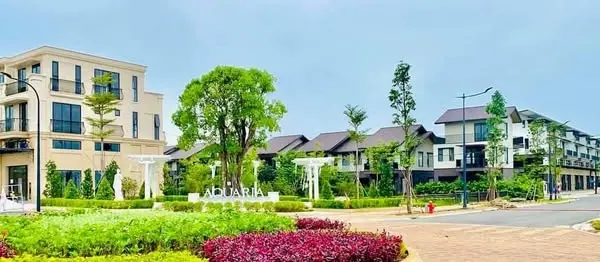 Mua nhà sang rinh xế xịn khi sở hữu dinh thự châu Âu Park Village ven sông Waterpoint Nam Long