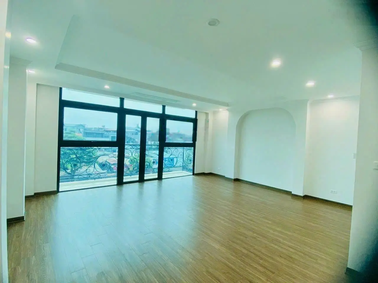 Siêu phẩm mặt phố - lô góc - vỉa hè - 8T thang máy - duplex view Hồ Tây - kinh doanh ngày đêm