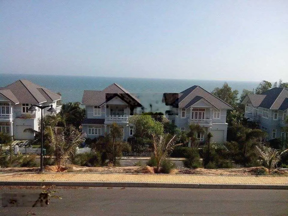 Chính chủ còn 2 căn villa Sea Links mặt tiền biển và view sân golf nhà mới nội thất cao cấp sổ hồng