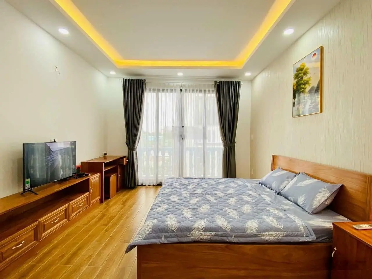 Bán nhà tặng nội thất. Đường Nguyễn Kiệm, P4, Phú Nhuận. 67m2. Còn HĐ thuê 25tr