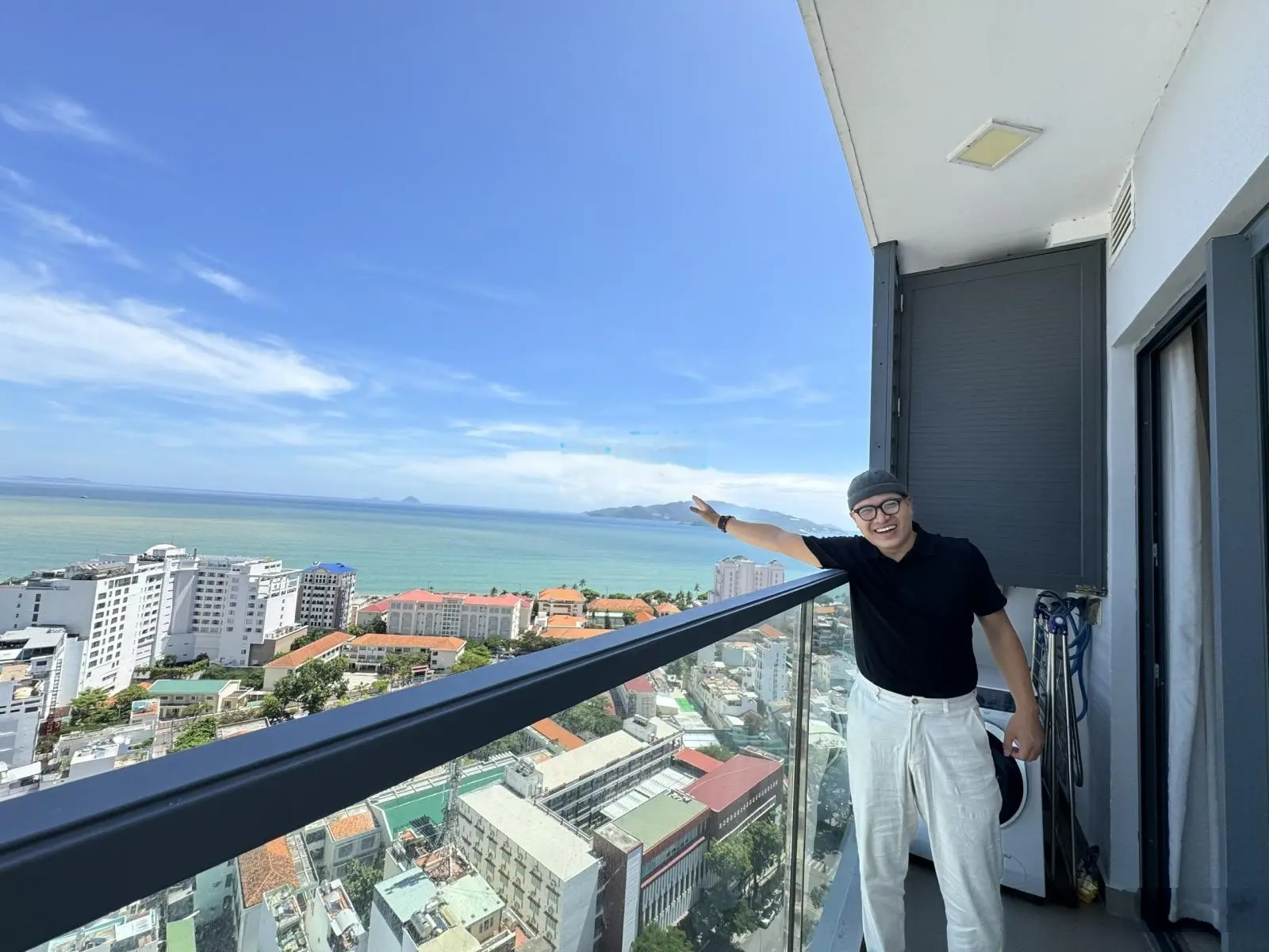 Căn góc view biển cực đẹp Marina Suites Nha Trang 2 ngủ nội thất hiện đại chỉ 3.5 tỷ LH 0778 087 ***