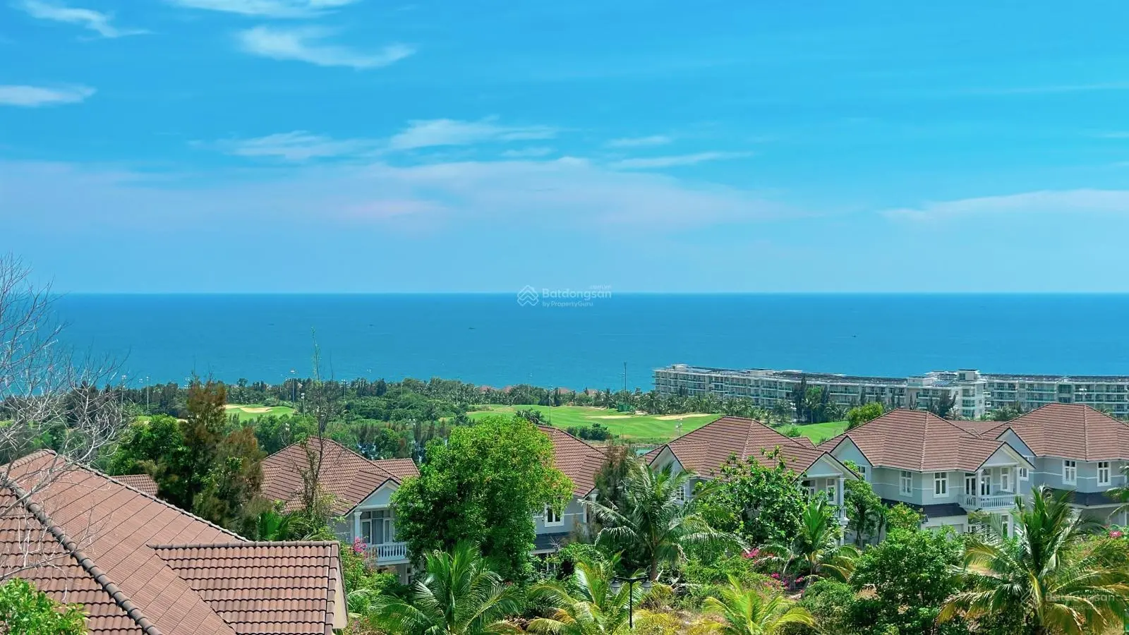 Tôi cần bán căn biệt thự Sealinks City view biển và view sân golf rất đẹp trung tâm vị trí số 1