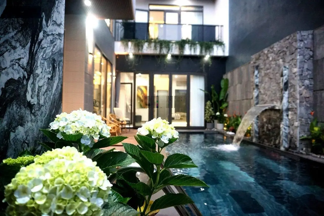 Villa thu nhỏ bên Vịnh Đà Nẵng - 