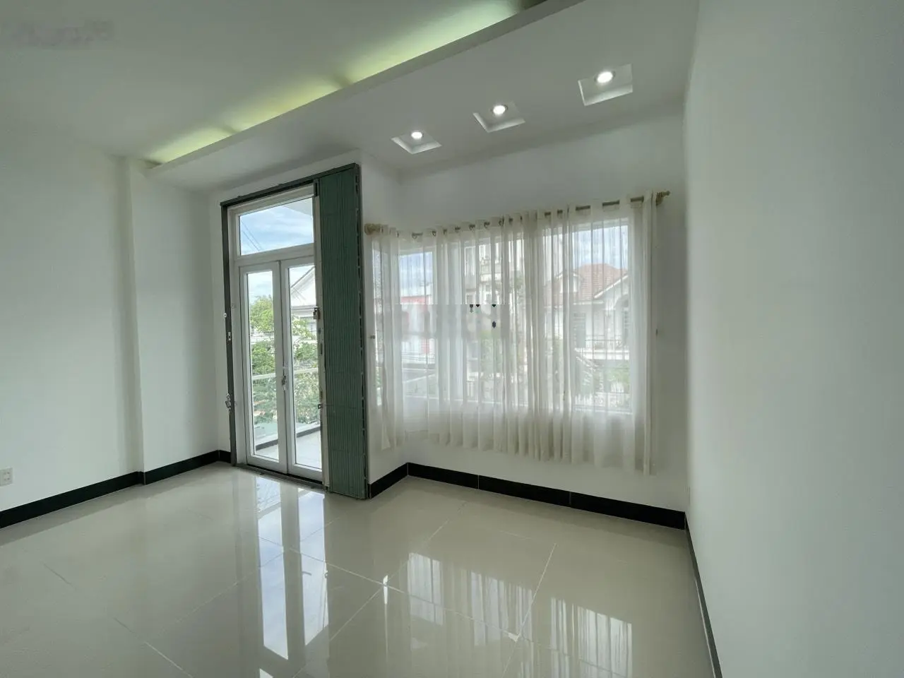 Bán gấp nhà 100m2 1 trệt 1 lầu đường Đinh Lễ - Phường Xuân An - TP Phan Thiết giá 5.1 tỷ