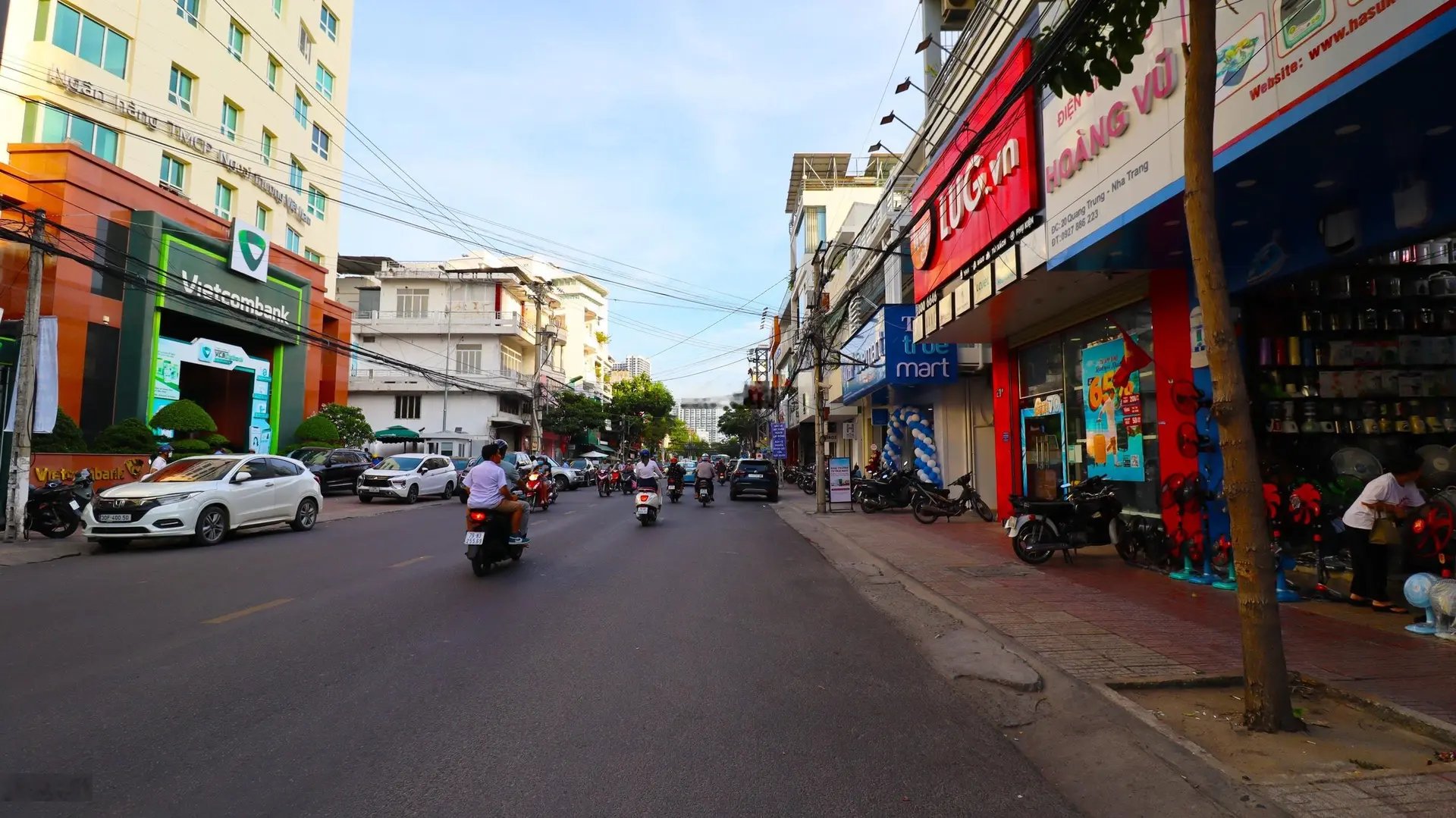 Bán nhà trung tâm TP Nha Trang, gần biển. Mặt tiền đường Quang Trung vừa ở vừa kinh doanh, giá tốt