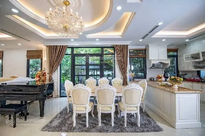 Bán nhà ngõ 261 Trần Quốc Hoàn , Phan Văn Trường, Cầu Giấy 44m2, 8 ngủ , 12 tỷ 45 chỗ, kinh doanh