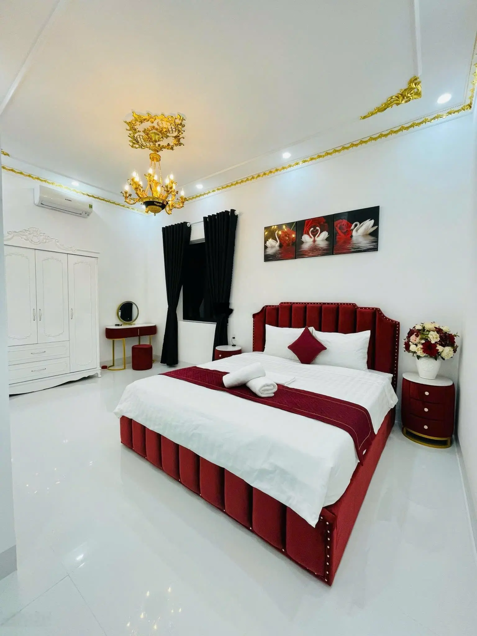 Bán villa hồ bơi bãi sau Vũng Tàu 7PN giá 65tỷ. LH Thái 0929 968 986