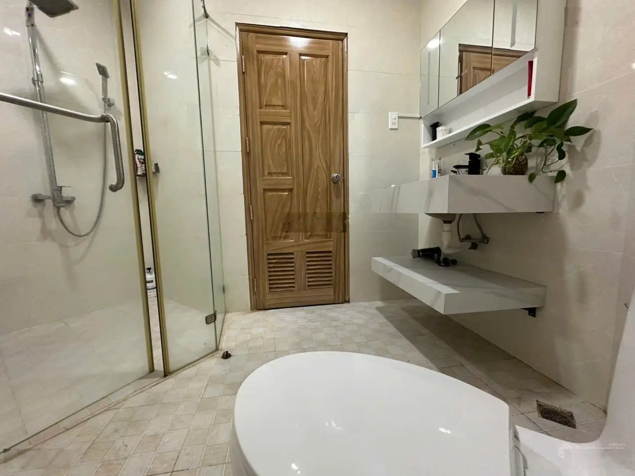 Bán căn hộ chung cư silver sea tower, 114m2, 2pn 2wc, full nội thất mới, có ban công, 0908 209 ***