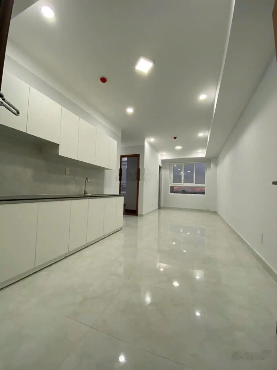 Bán gấp căn 65m 2pn giá 2,580 tỷ , view cực thoáng