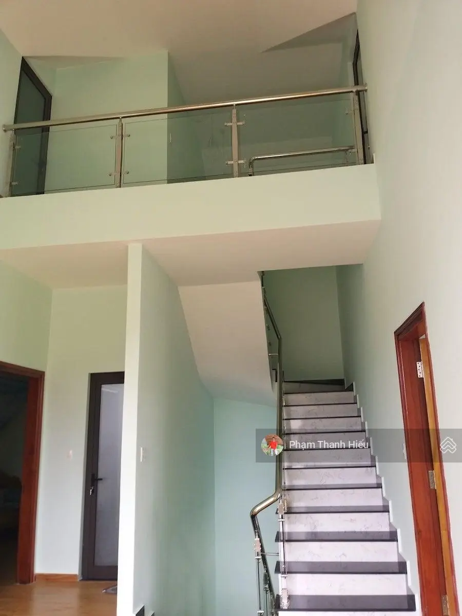 Villa 2 tầng hẻm ô tô lớn Nam Hồ, P11, Đà Lạt, mặt tiền rộng 17.27m có view thoáng