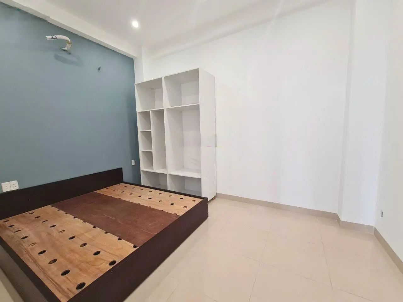 Bán Nhà gần trường ĐH Công Nghiệp . Đ Trần Phú Cương , P5/ Gò Vấp . 81m2(5m x 16,2m) Giá 3.5 tỷ