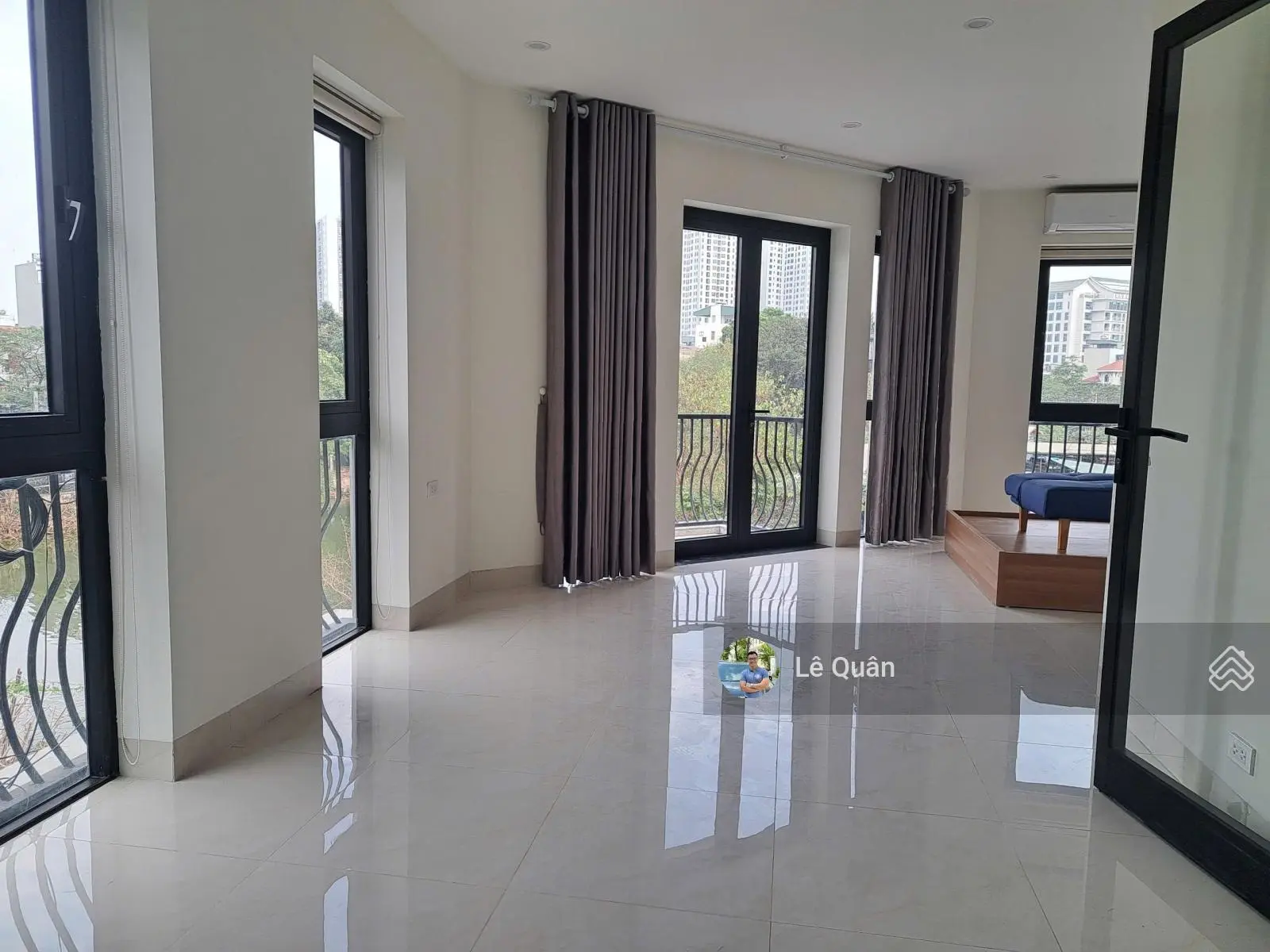 Bán lô góc 115,7m2 KVKL hoàn thiện đẹp view CV, cạnh trường Ngôi sao. LH: 0986.78.65.68