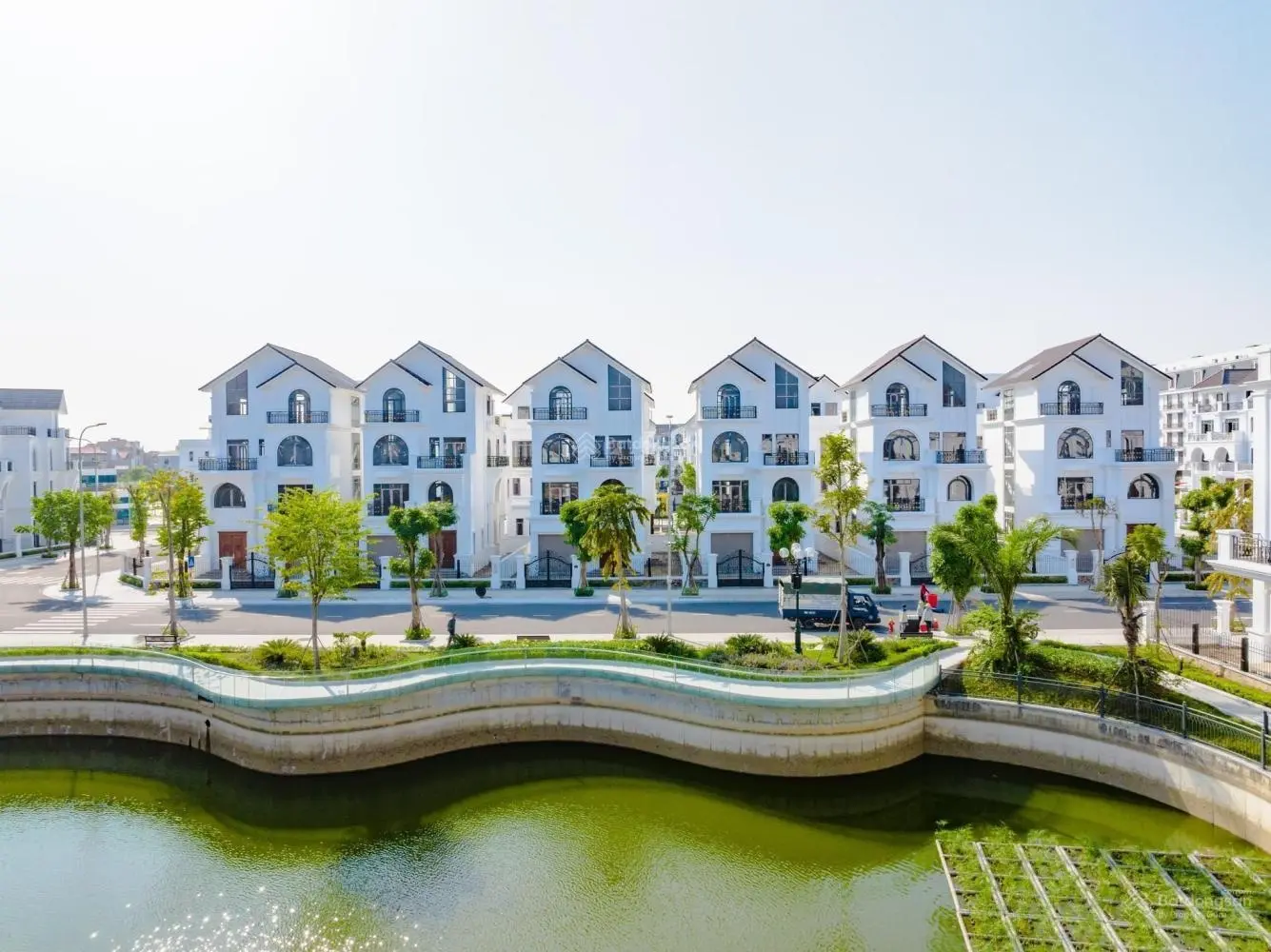 Biệt thự view hồ điều hòa 7,2ha DT 350m2 vượng phong thủy Từ Sơn Garden City 14,350 tỷ 0966228003